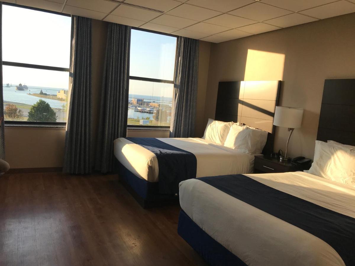 Ariel Broadway Hotel 4*