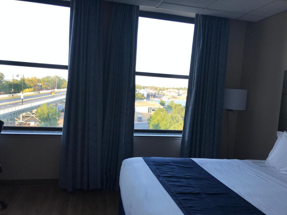 Ariel Broadway Hotel 4*