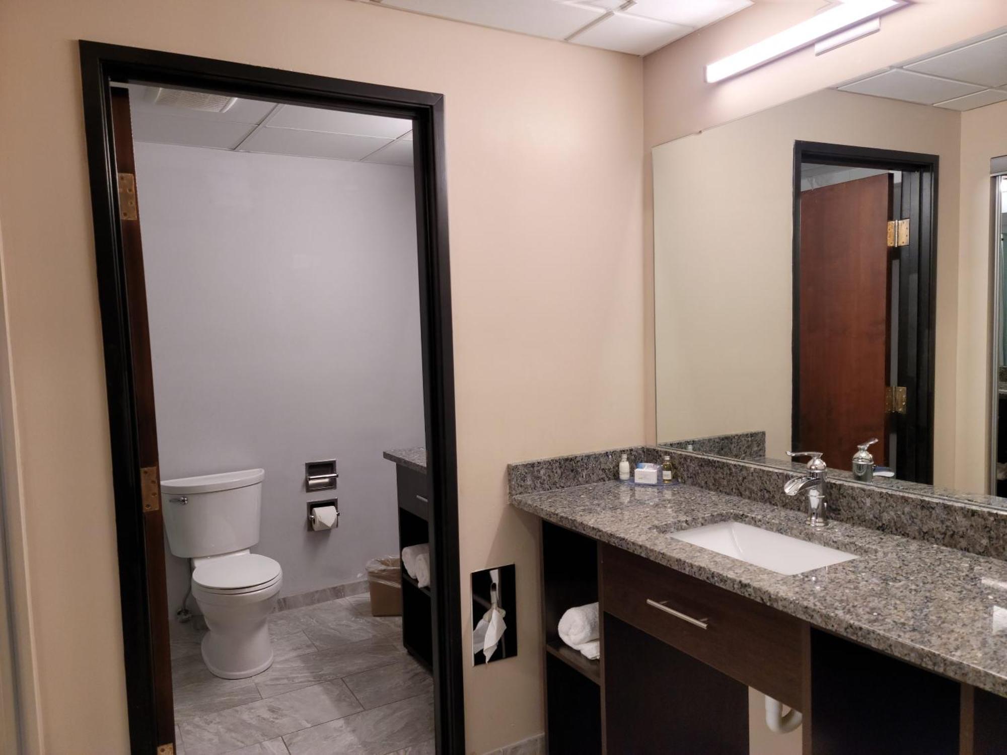 Hotel Ariel Broadway Lorain