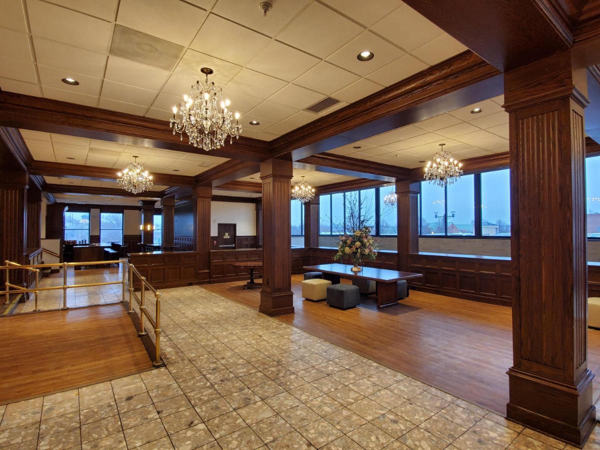 Ariel Broadway Hotel Lorain